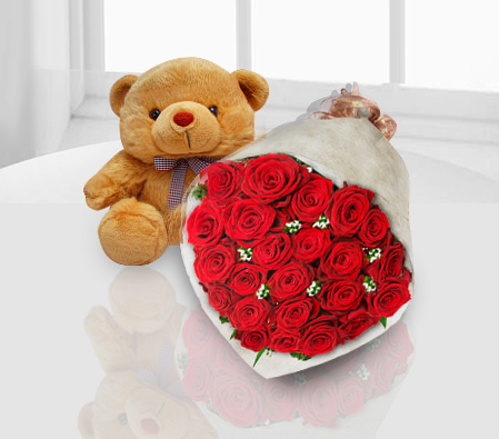 Romantic Gift Combo-Red,Rose,Teddy,Bouquet